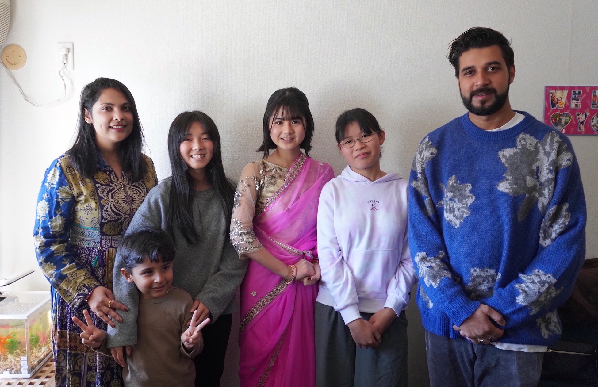 あしなが育英会の子どもたちが「国内留学」を体験のサブ画像4_インドの伝統衣装サリーを体験