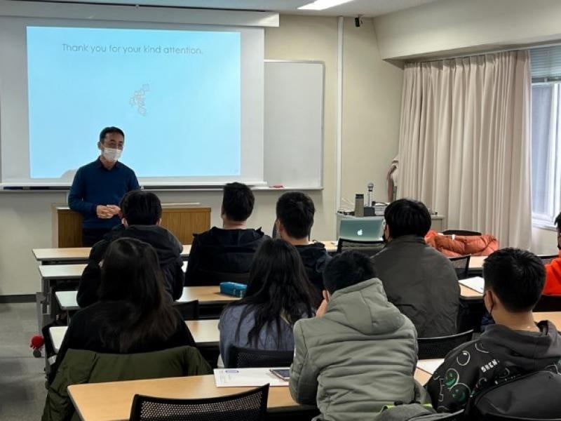 【岡山大学】台湾・長栄高級中学国際部の生徒が岡山大学を訪問しましたのサブ画像2_模擬授業の風景