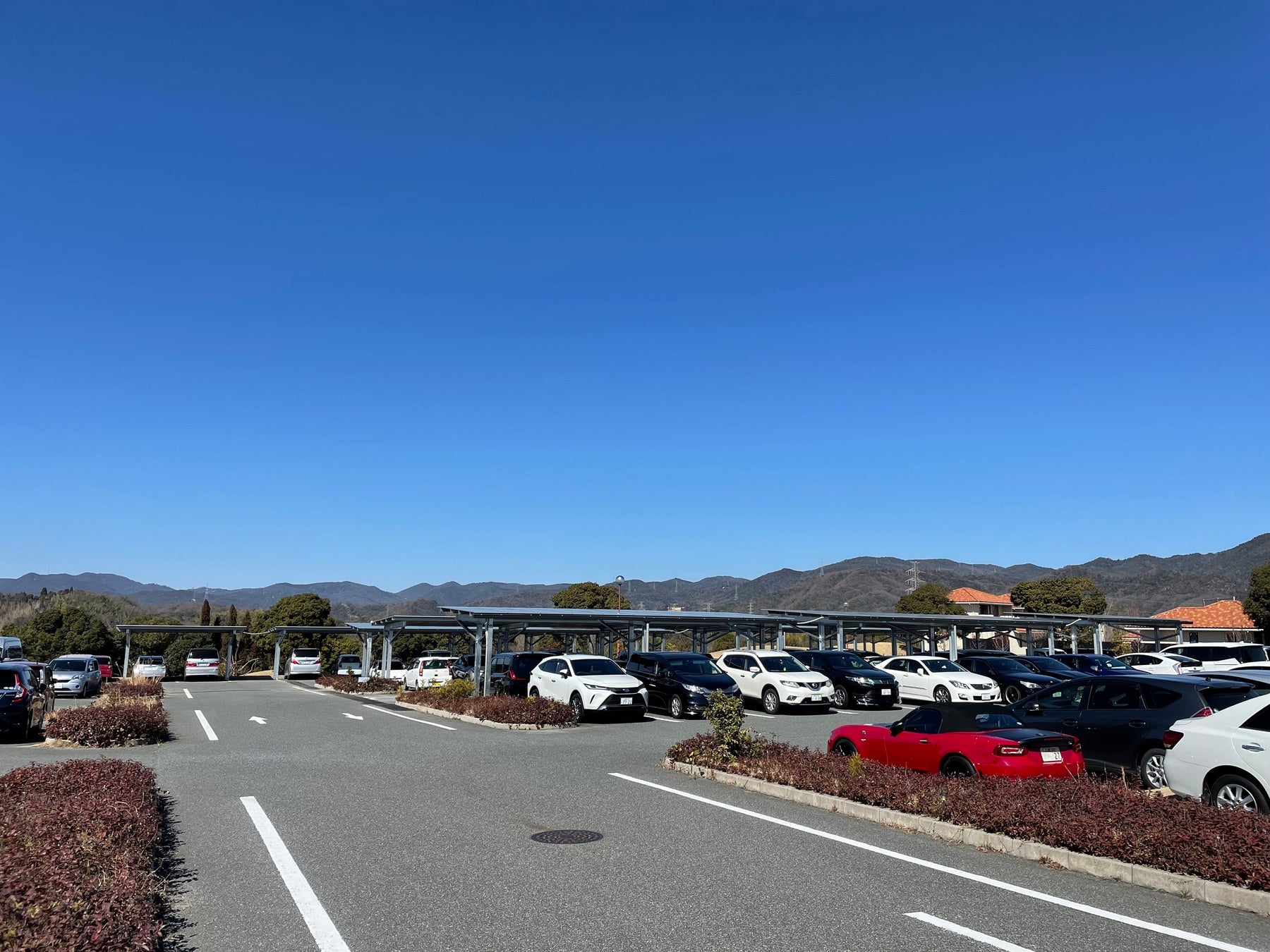 リソルグループ、“ソーラーカーポート事業”の第二弾設備をグループゴルフ場の2ヶ所（愛知・広島）で新たに稼働開始のサブ画像9