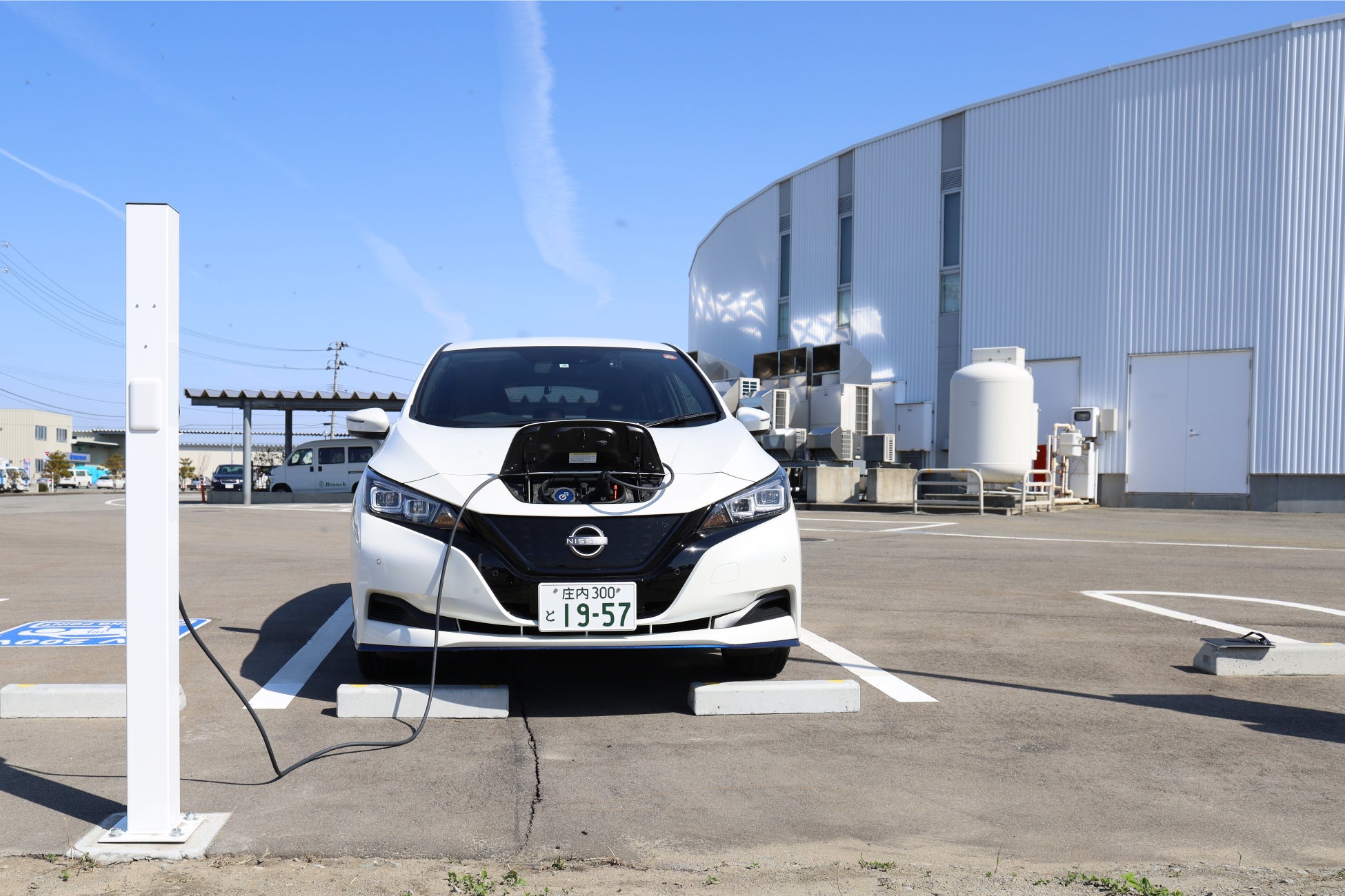 日産自動車と「電気自動車を活用した脱炭素社会実現に向けた連携協定」締結のお知らせのサブ画像3_山形BPOパークの充電設備