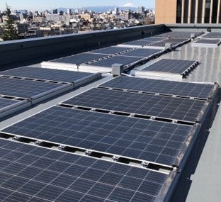 Brillia ist 中野セントラルパークで既存物件での共用部電気100％再エネ化を実現のサブ画像2_太陽光パネル設置後の屋上