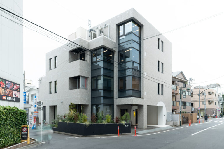 収益ビル再生事業を行うループレイス　渋谷区の1棟ビル再生プロジェクトが完了のメイン画像