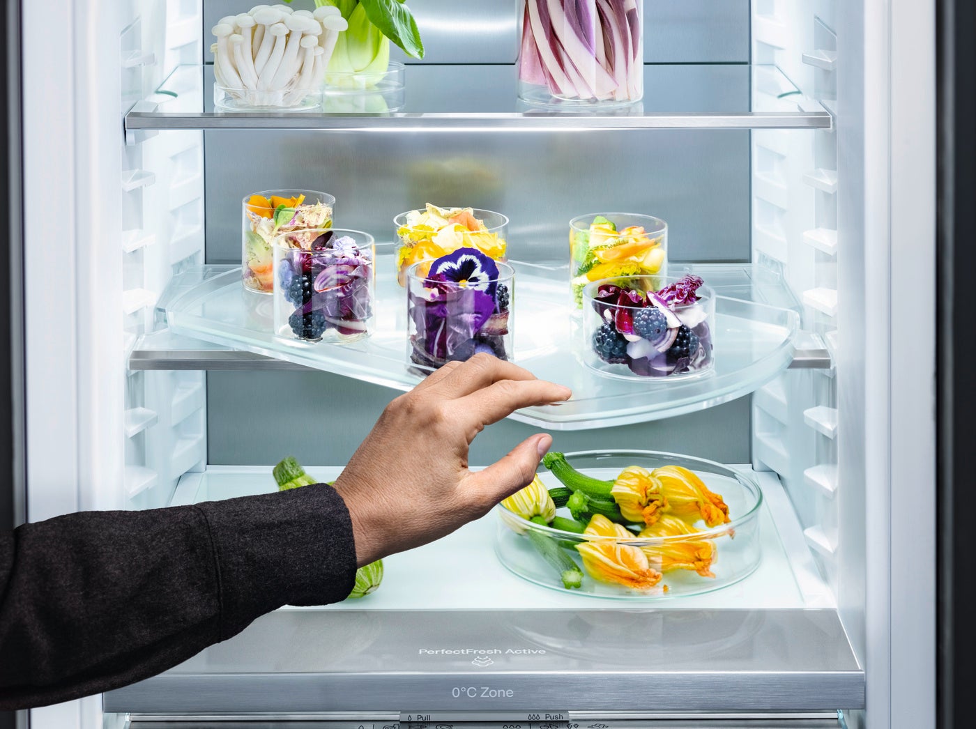 お料理も食後の後片付けも任せられる家族のような家電「Miele」より、理想的な食品保存を叶えるビルトイン冷凍冷蔵庫2モデルが登場のサブ画像5_FlexiTray