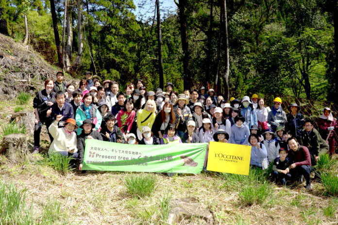 ロクシタンが熊本県山都町にて植樹イベントを実施。ふるさと応援大使 伴 都美子さん（Do As Infinity）も参加し豊かな生態系を育む森づくりに貢献。のメイン画像