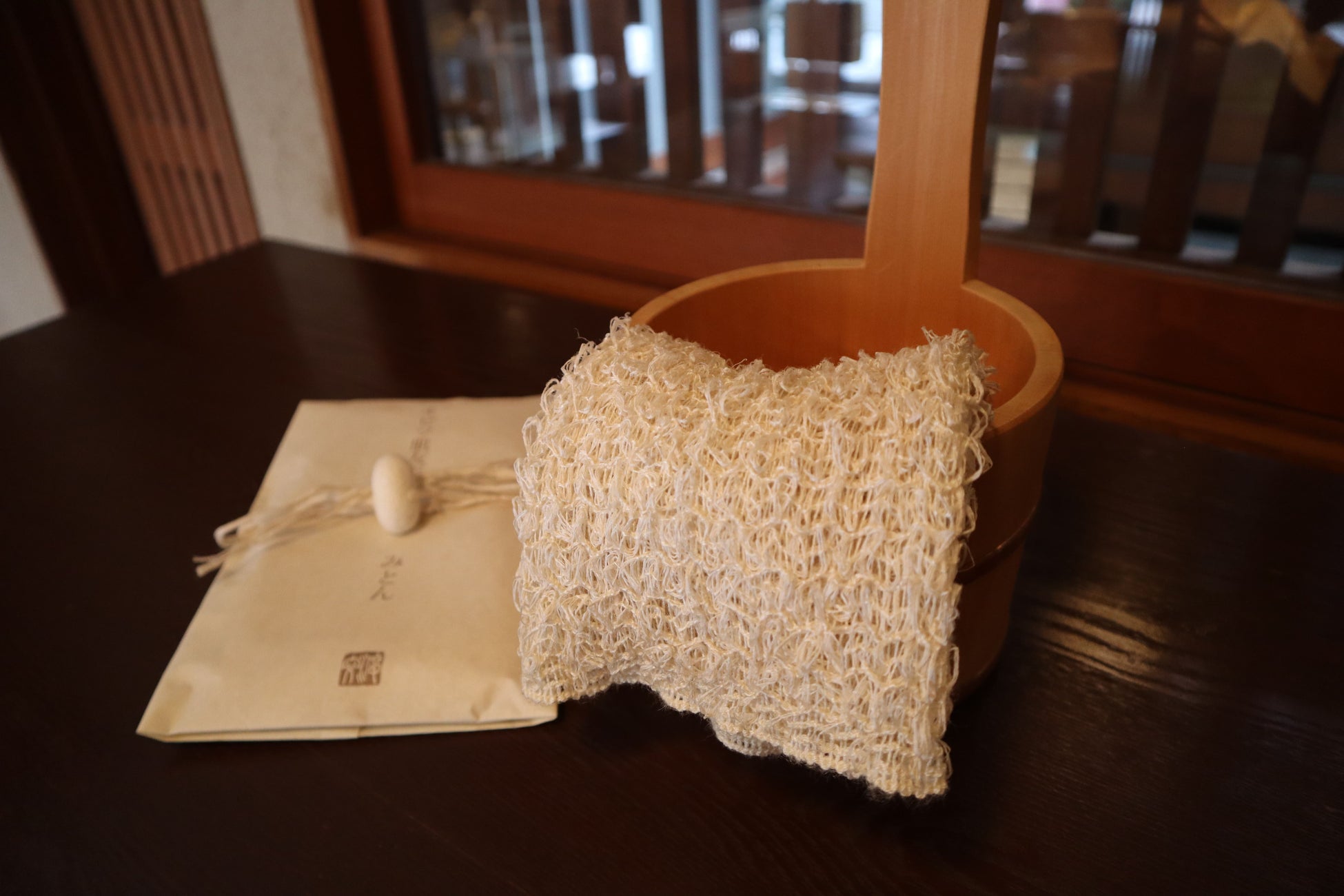 京都西陣織の伝統と国内養蚕業の復興を目指す！シルクの製造過程で生まれる素材「キビソ」を使用した、国産素材のボディタオルで新しいスキンケアを提案し、伝統工芸の未来を創ります。のサブ画像2