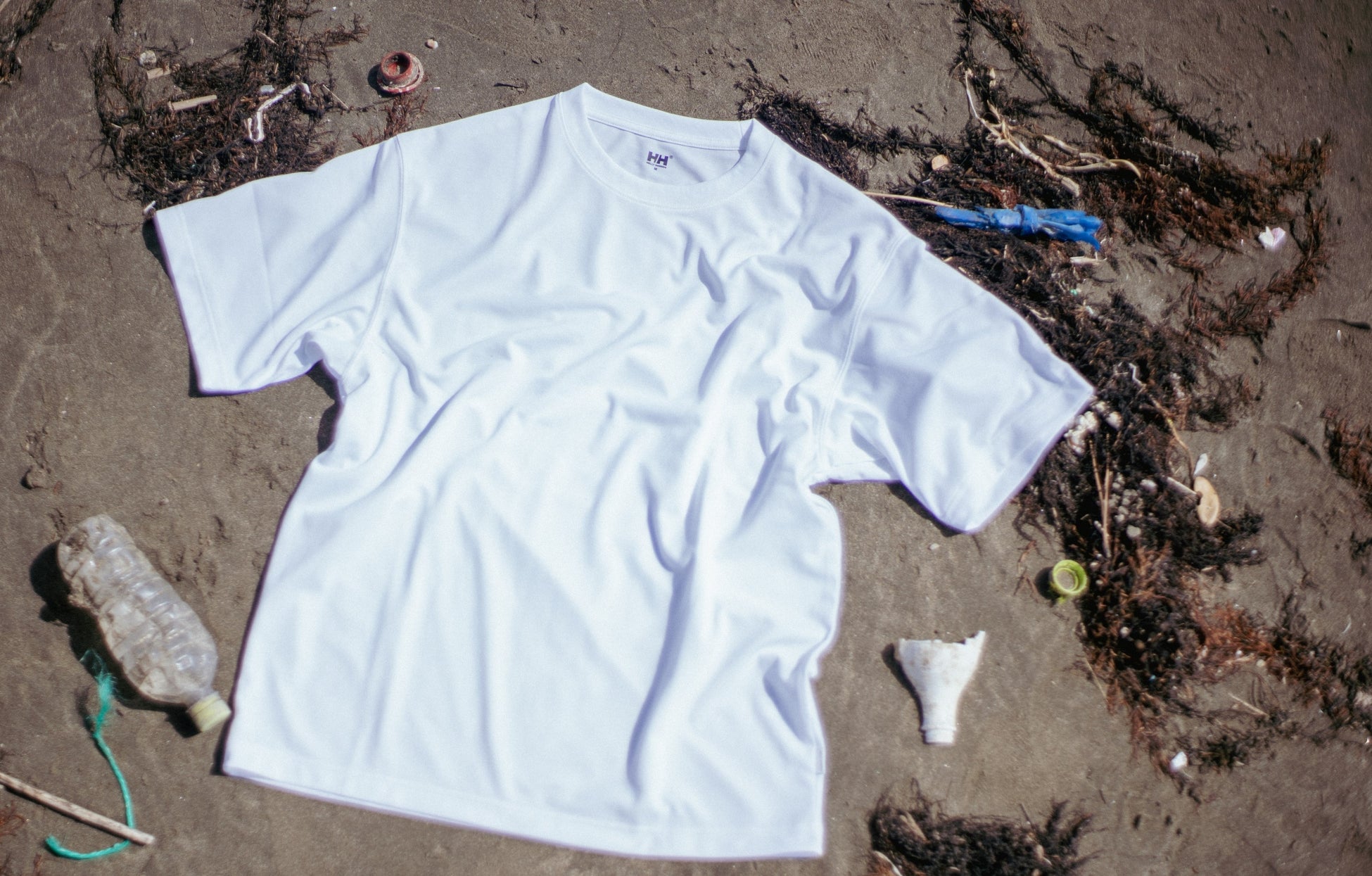 「ヘリーハンセン」のTシャツ素材に『UpDRIFT™』の採用が決定　石垣島のビーチクリーン活動で回収したペットボトルがTシャツの素材に　～6月2日(金)より一部ヘリーハンセン店舗にて数量限定で発売～のサブ画像1