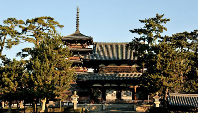 【奈良ホテル】日本初の世界遺産「法隆寺」で1400年以上の歴史を体感　奈良ホテルプラス『法隆寺　ご案内ツアー付き宿泊プラン ～朝食付～』についてのメイン画像